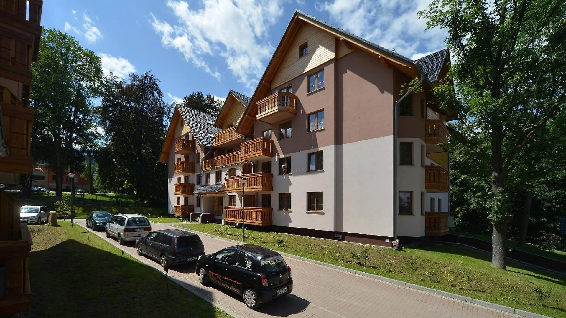 Apartment Apartamenty Sun & Ski Willa Lesny Dom Karpacz